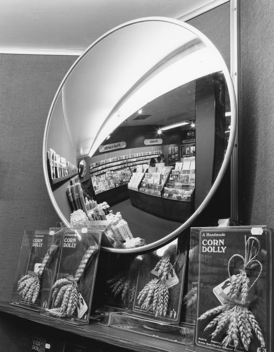 security mirror in store